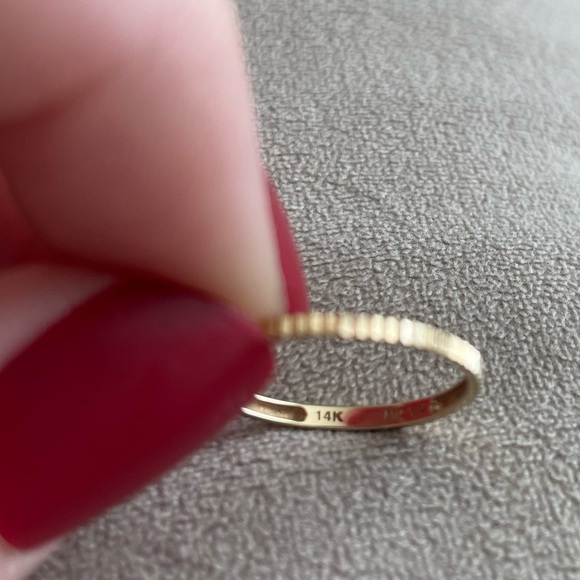Solid Gold Eternity Ridge Ring - Picture 4 of 4